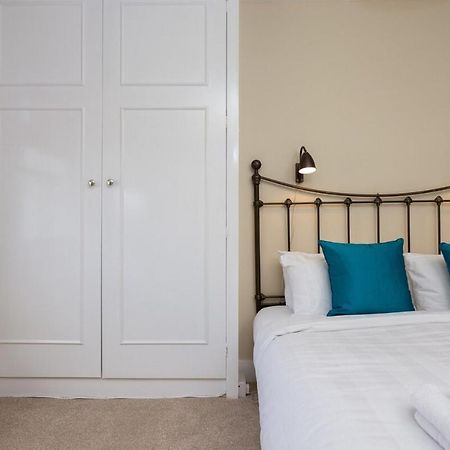 Quaint 2 Bedroom Flat - 9 Minutes Walk To Vauxhall Tube London Eksteriør bilde