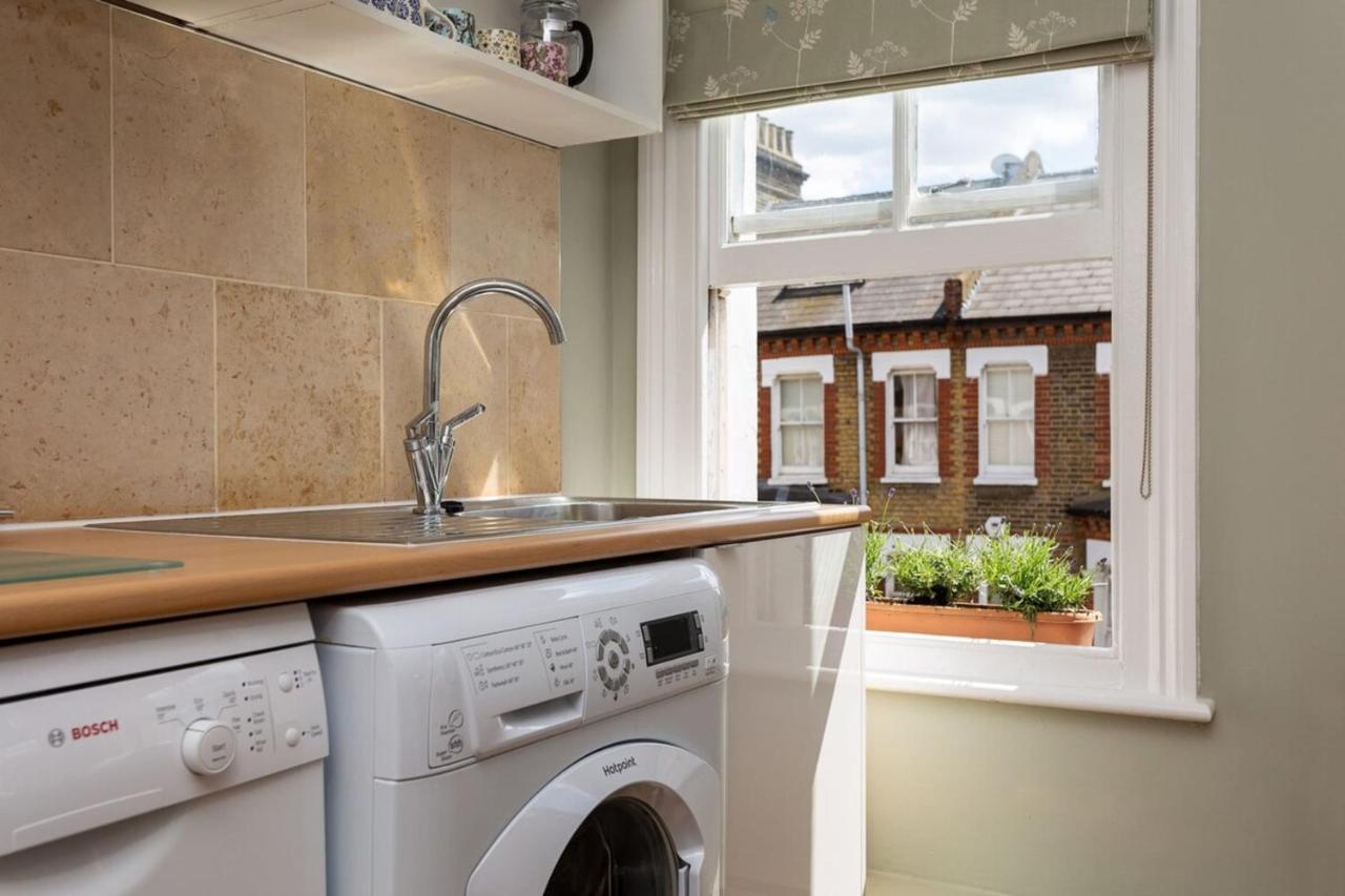 Quaint 2 Bedroom Flat - 9 Minutes Walk To Vauxhall Tube London Eksteriør bilde