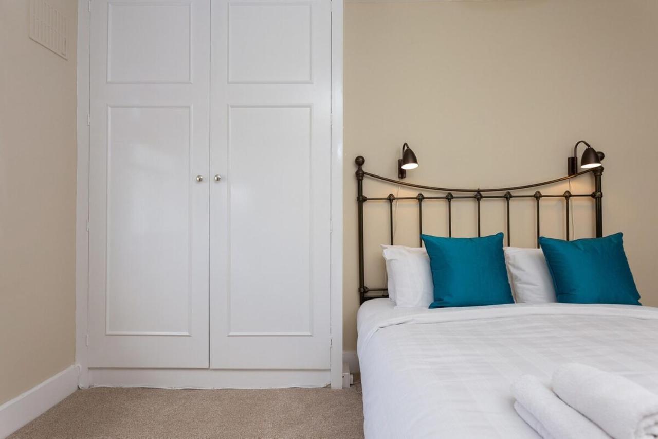 Quaint 2 Bedroom Flat - 9 Minutes Walk To Vauxhall Tube London Eksteriør bilde