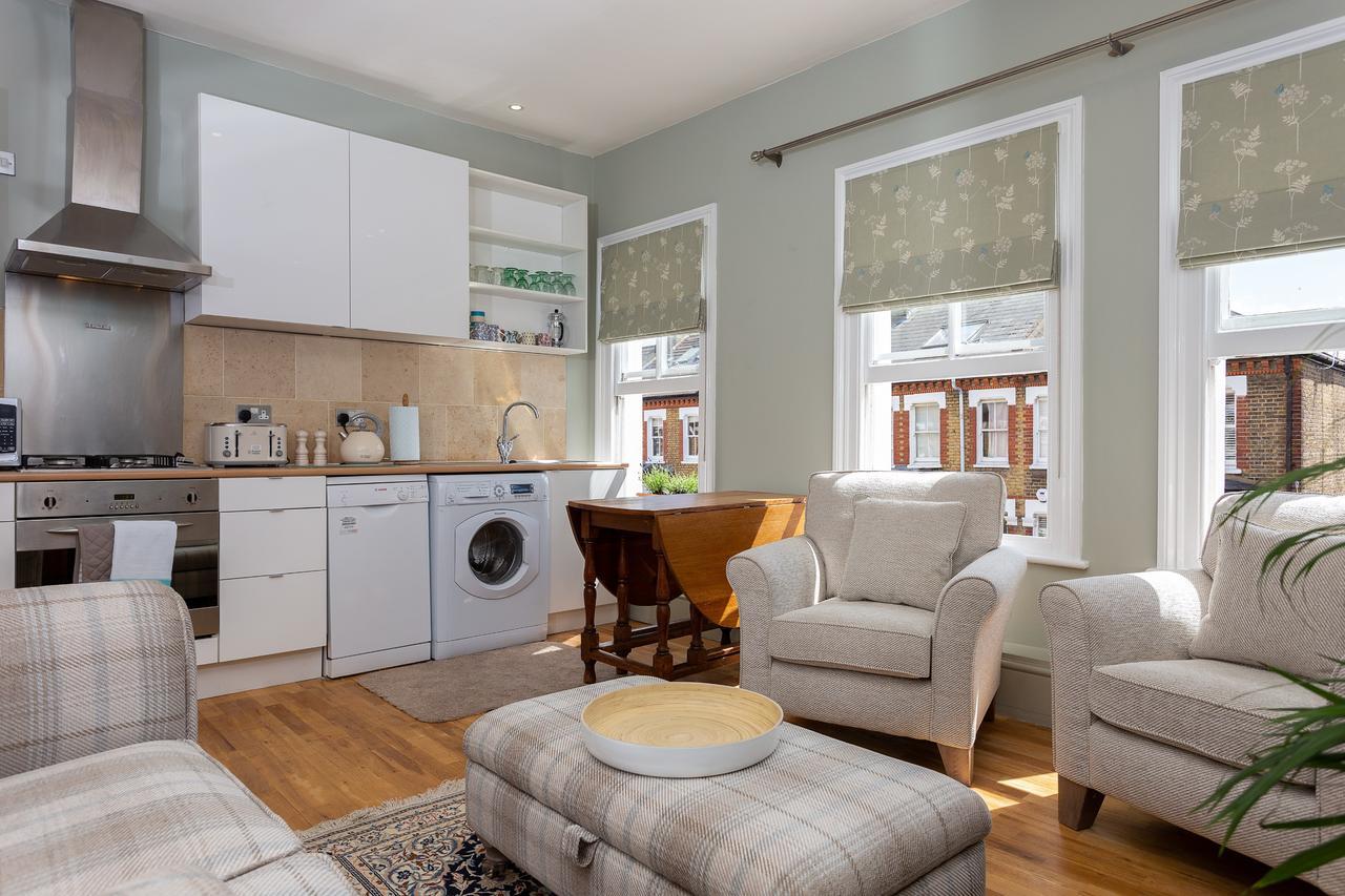 Quaint 2 Bedroom Flat - 9 Minutes Walk To Vauxhall Tube London Eksteriør bilde